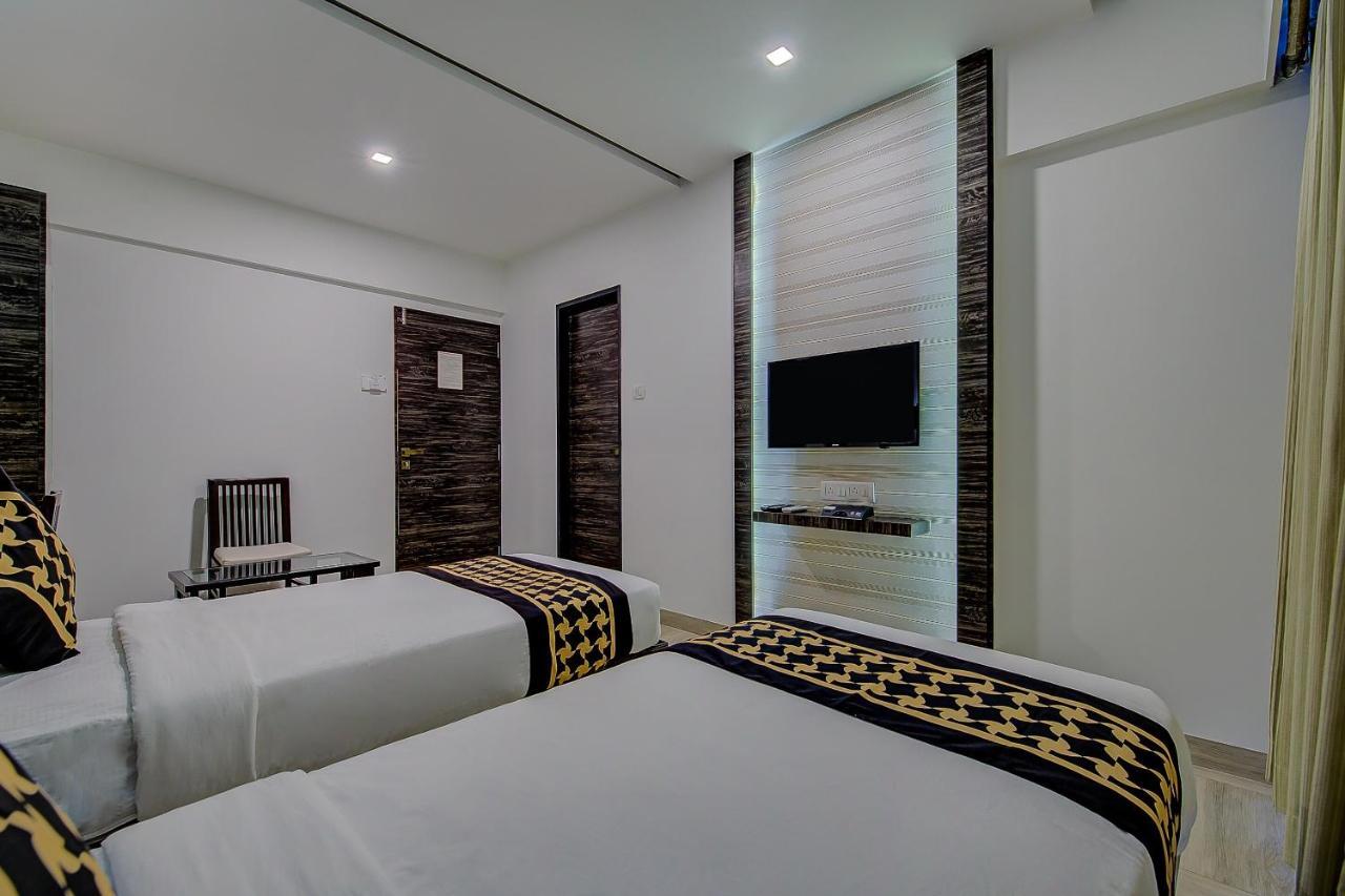 Oyo 78245 Collection O Hotel Crown Inn Navi Mumbai Kültér fotó