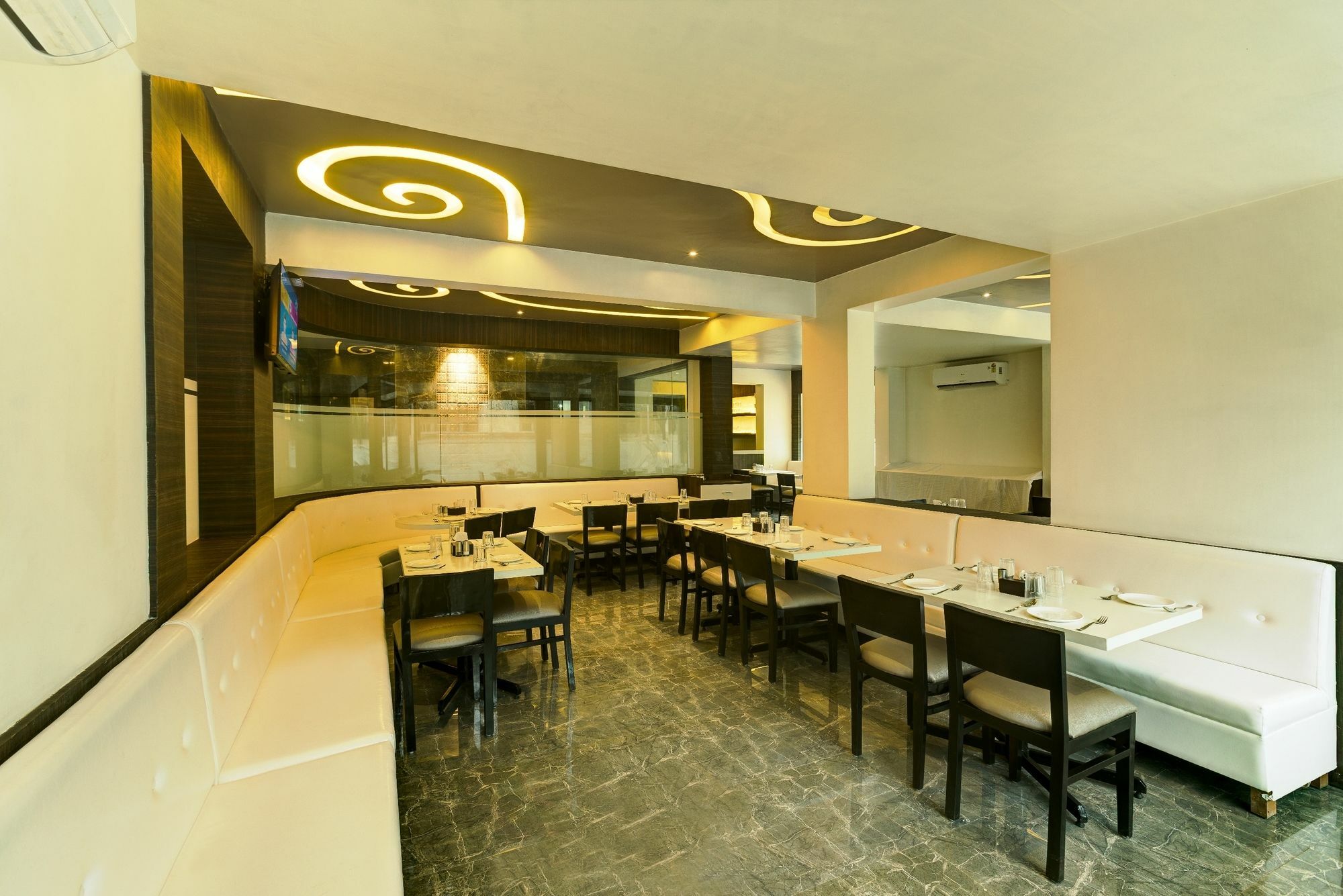 Oyo 78245 Collection O Hotel Crown Inn Navi Mumbai Kültér fotó