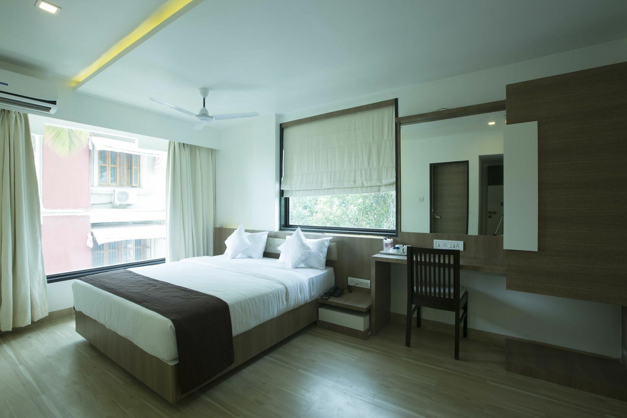Oyo 78245 Collection O Hotel Crown Inn Navi Mumbai Kültér fotó