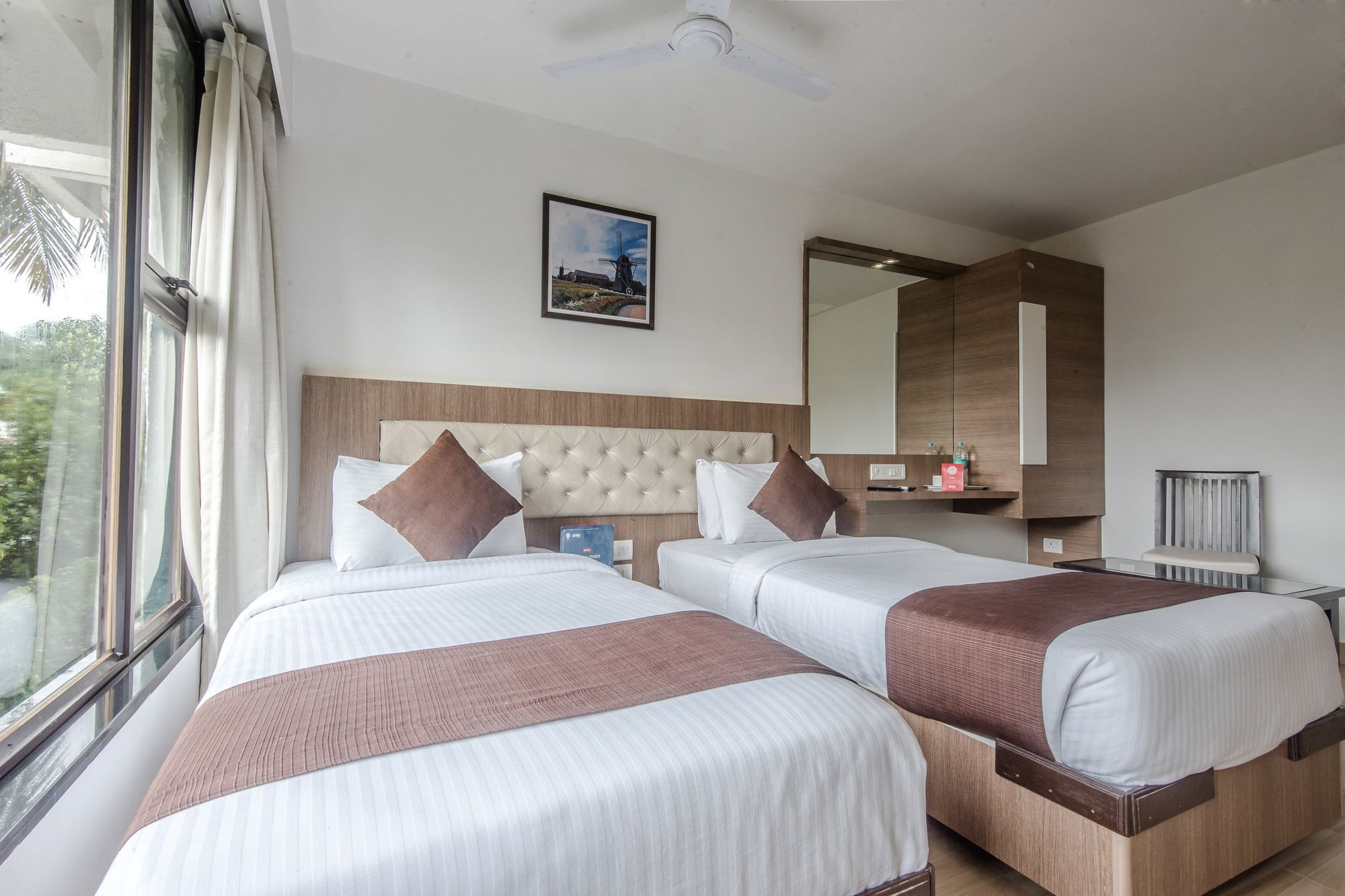 Oyo 78245 Collection O Hotel Crown Inn Navi Mumbai Kültér fotó